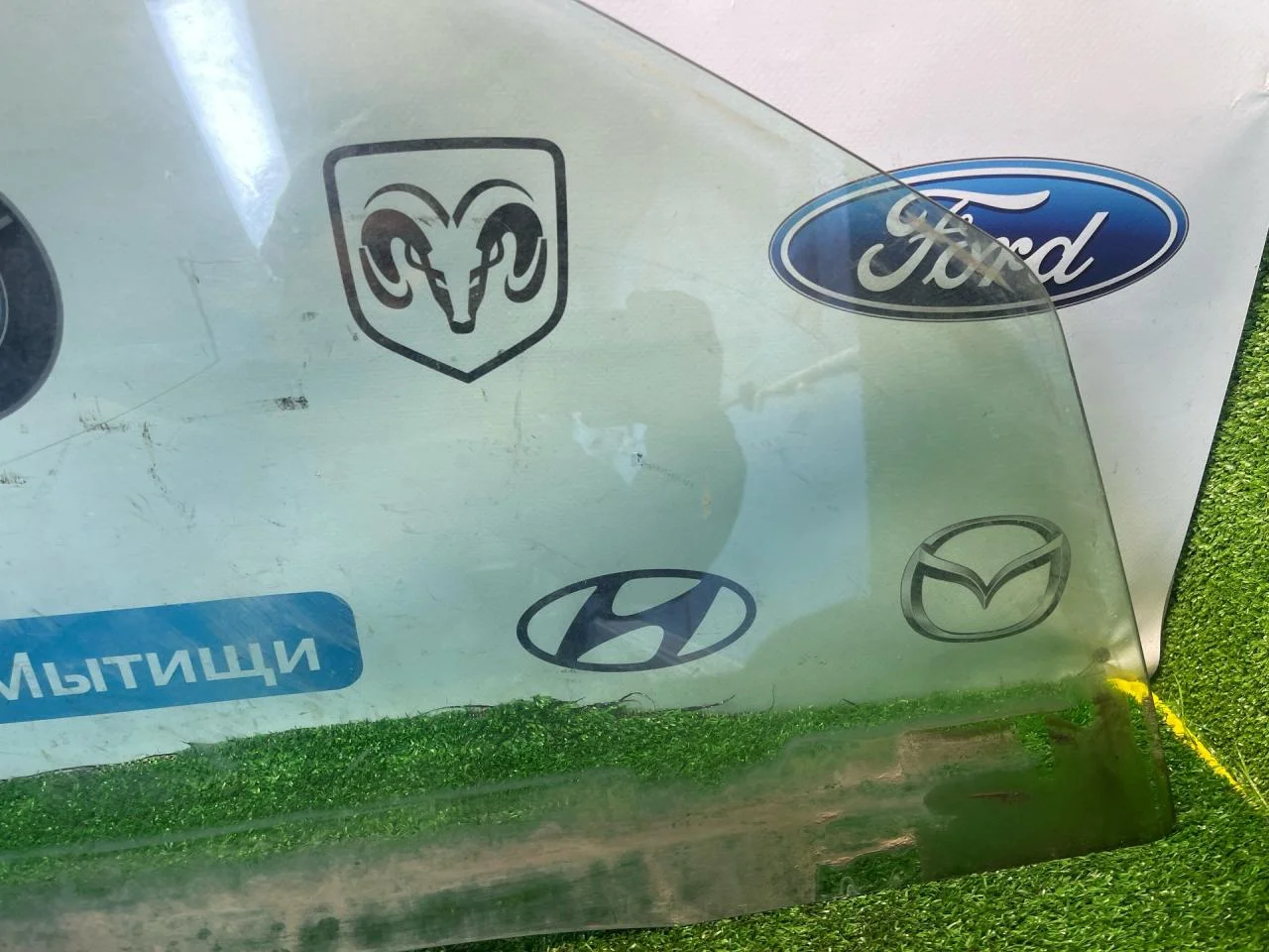 Стекло двери передней правой Ford Mondeo - миниатюра 5