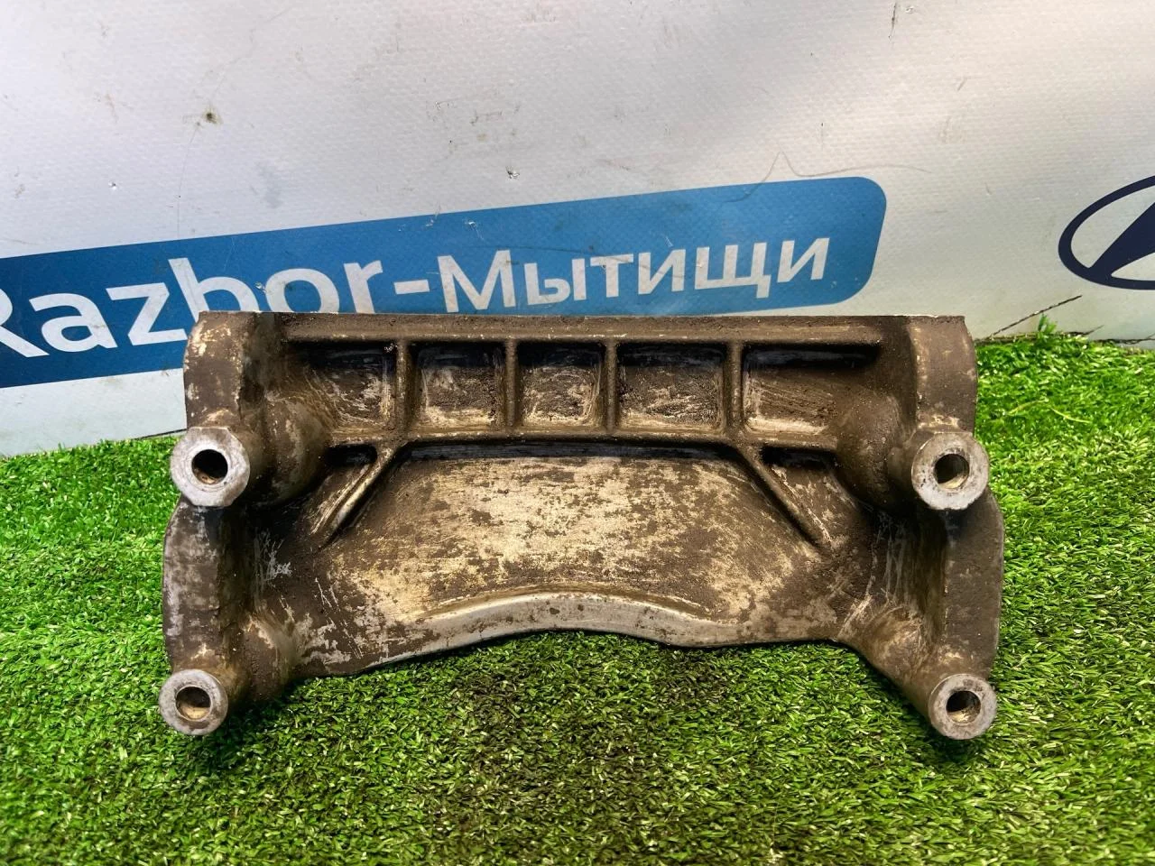 Кронштейн двигателя Mitsubishi Lancer 2004 - миниатюра 4