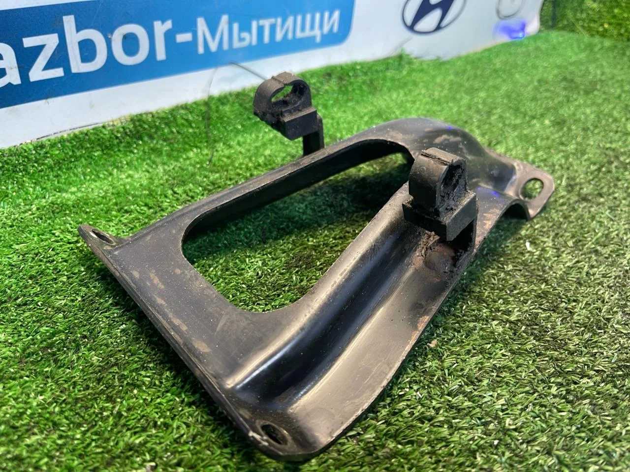 Кронштейн выпускного коллектора Lancer 9 2004 - миниатюра 2