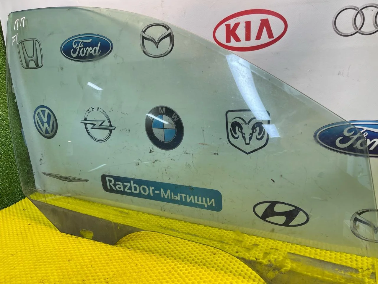 Стекло двери Ford Focus правой - миниатюра 4