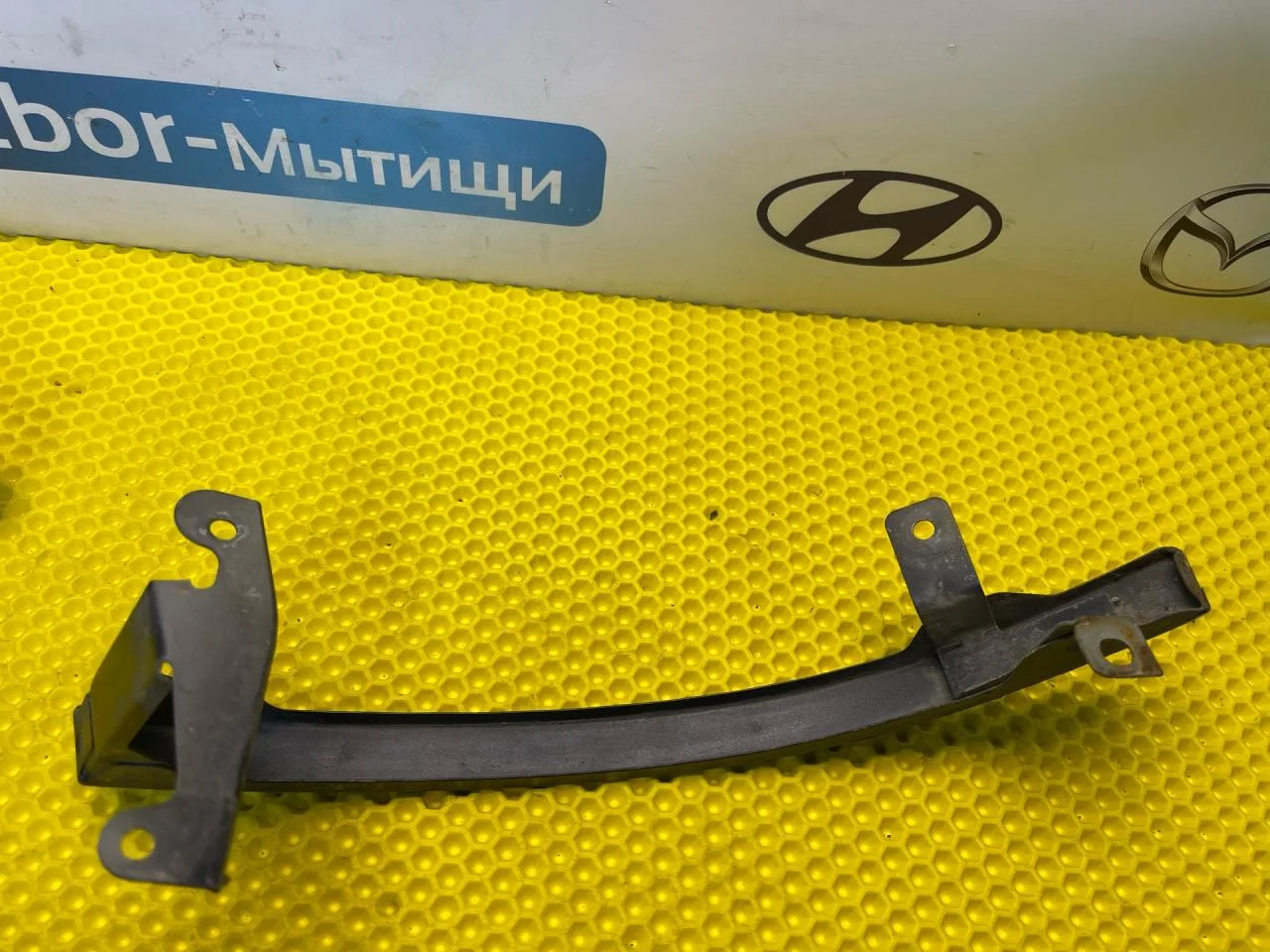 Ус под фару Kia Magentis - миниатюра 5