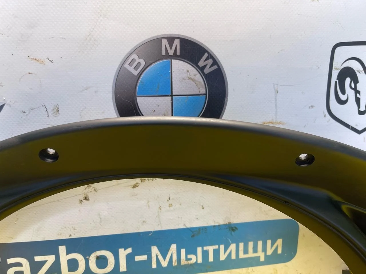 Рамка панели приборов Ford Focus 1 - миниатюра 3
