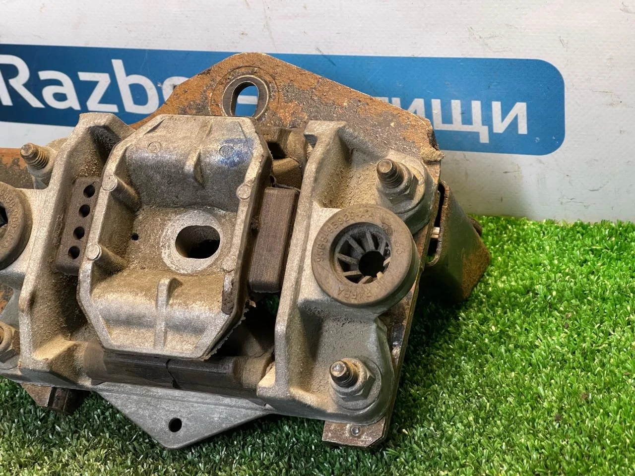 Подушка двигателя Ford Mondeo 3 - миниатюра 3
