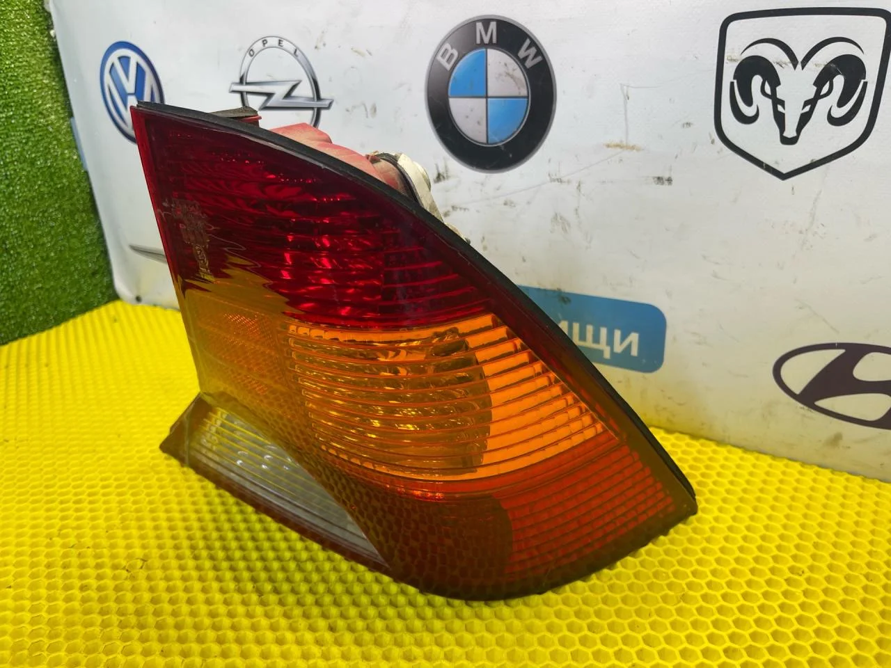 Фонарь задний правый Ford Focus седан - миниатюра 3
