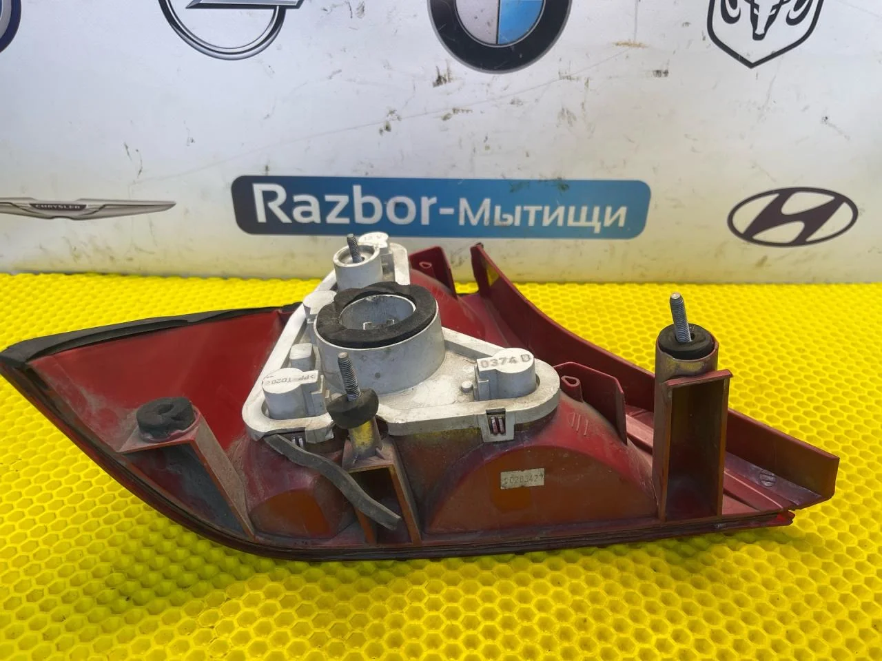 Фонарь задний правый Ford Focus седан - миниатюра 6