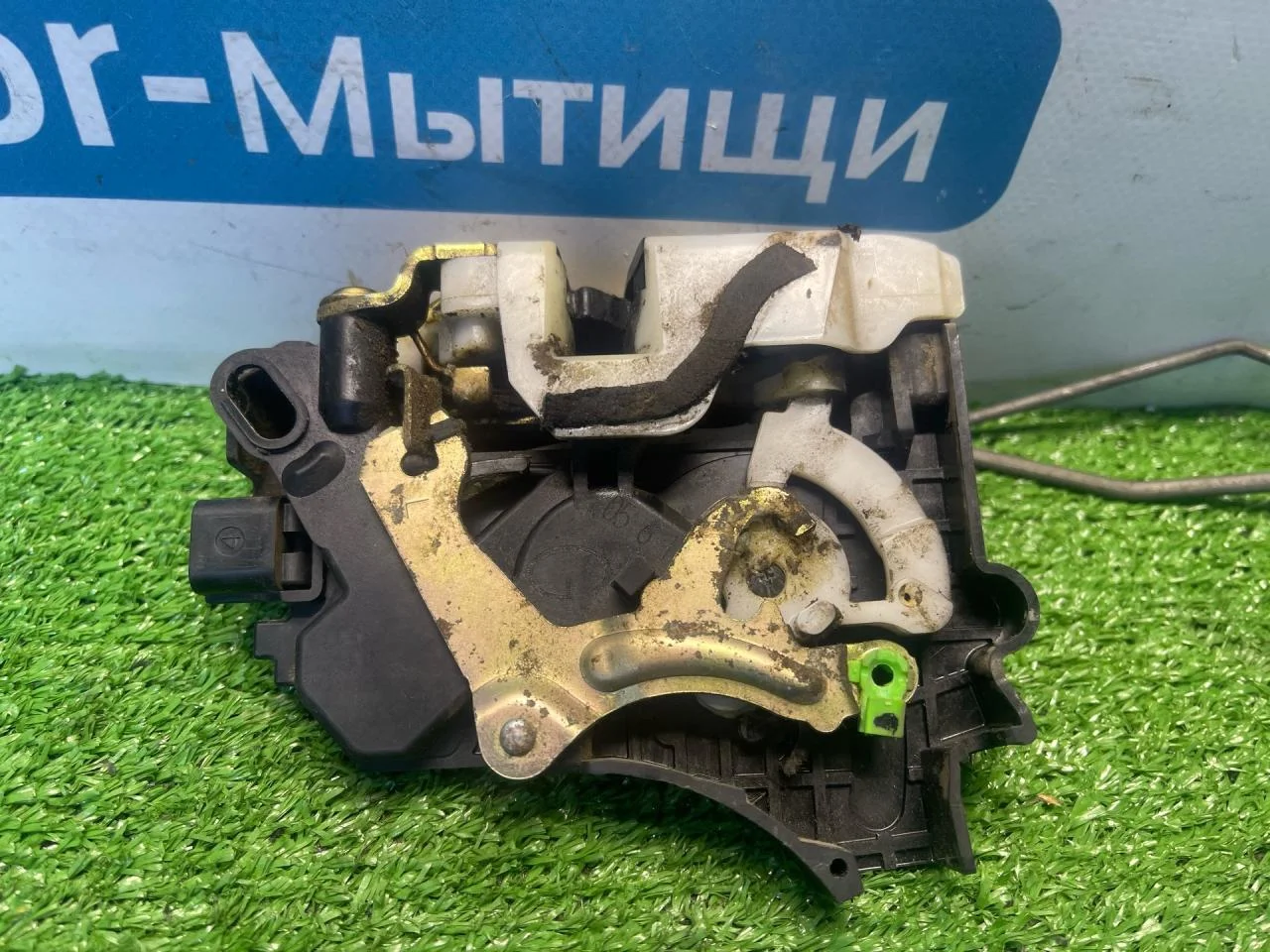 Замок двери левой Mitsubishi Lancer 9 - миниатюра 4