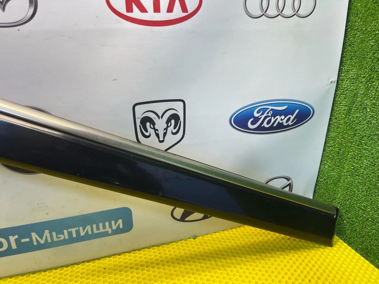 Молдинг двери Kia Magentis седан - миниатюра 4