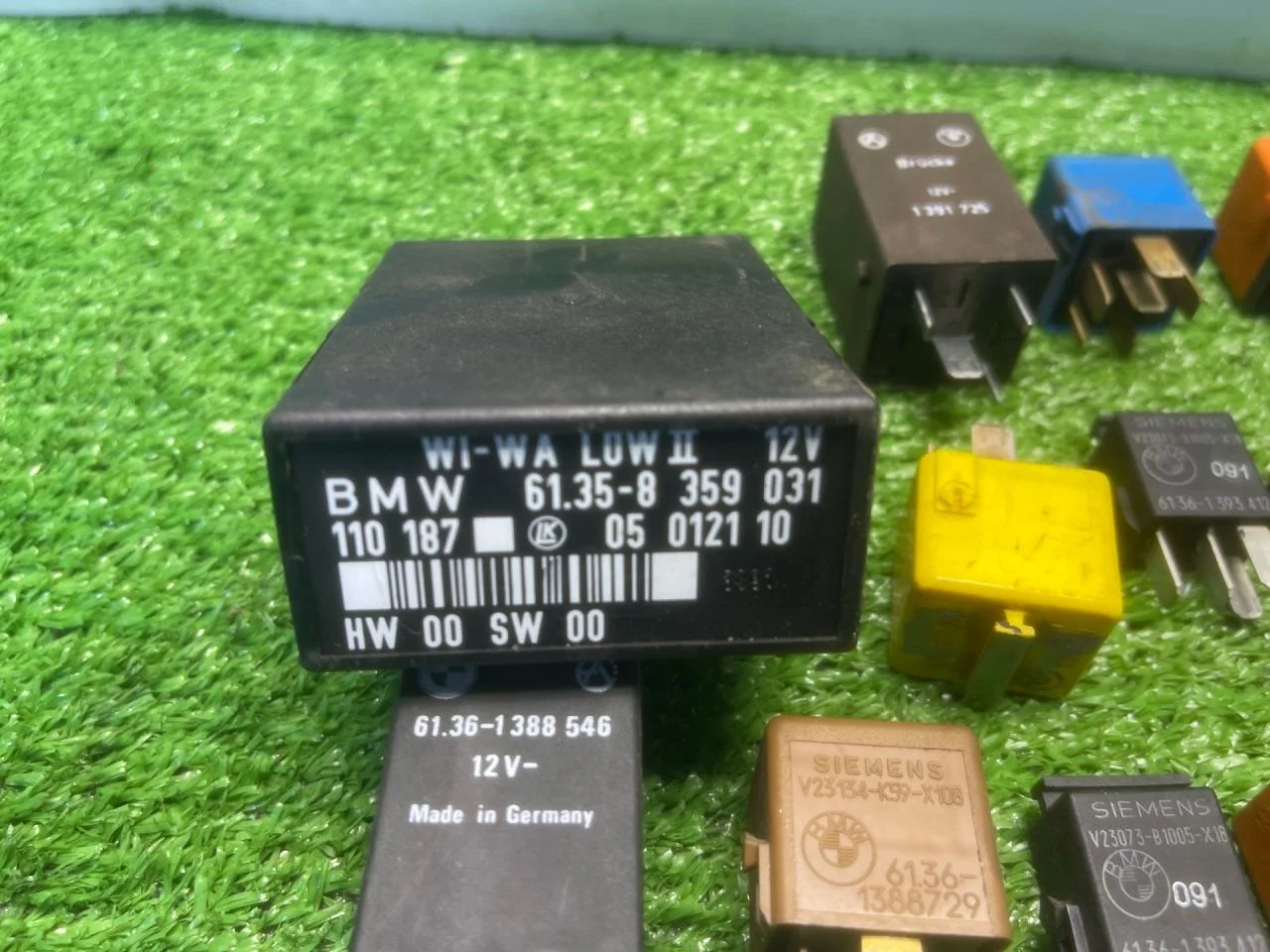 Реле (прочие) BMW 5 E34 1991 - миниатюра 8