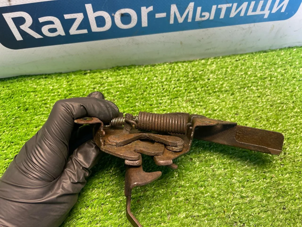 Замок капота Mitsubishi Lancer 9 - миниатюра 4