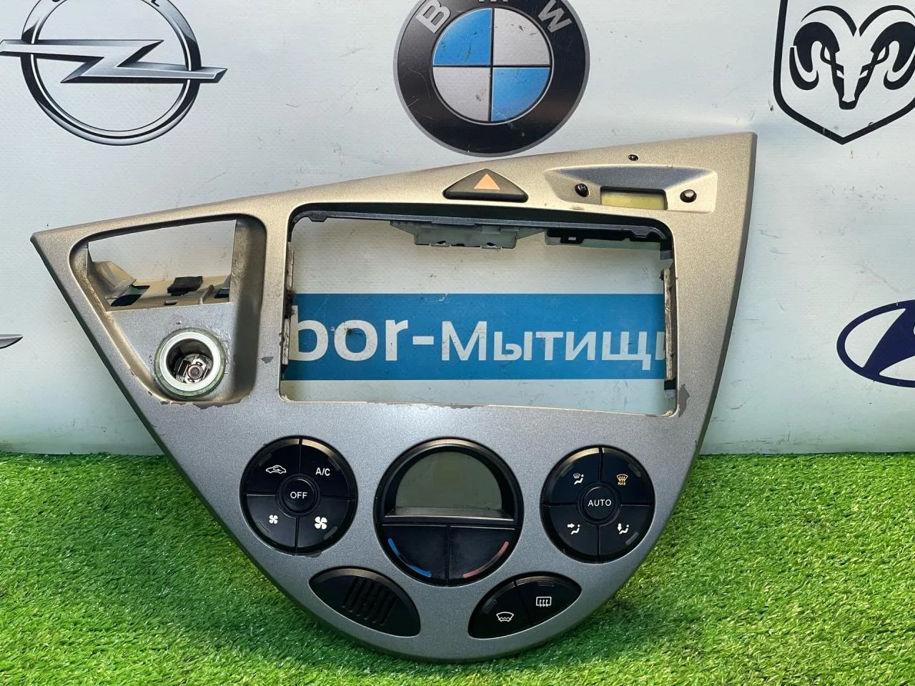 Блок управления печки Ford Focus 2004 - изображение 1