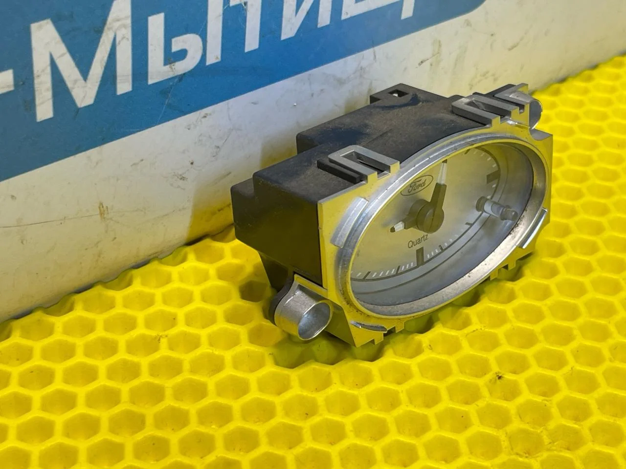 Часы Ford Mondeo 3 - миниатюра 2