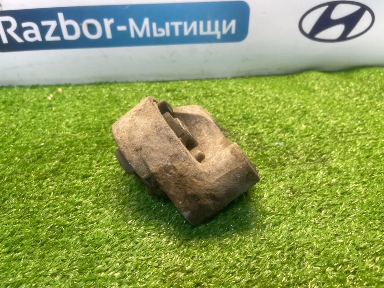 Подушка редуктора Audi A6 C5 2.4 - миниатюра 6