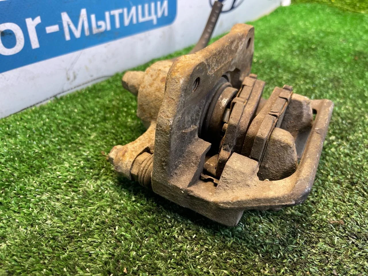 Задний правый суппорт Honda Odyssey - миниатюра 7
