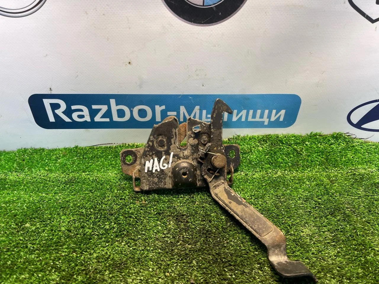 Замок капота Kia Magentis