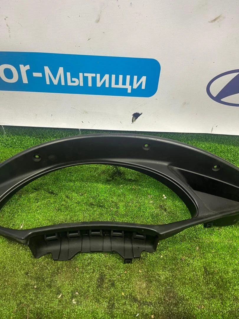 Рамка панели приборов Ford Focus 1 - миниатюра 3