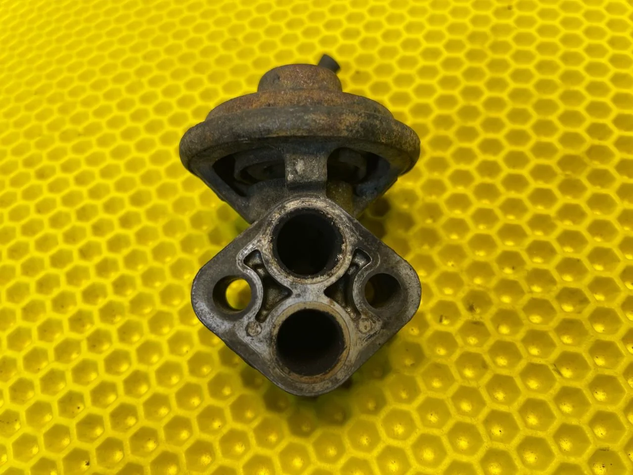 Клапан EGR Mitsubishi Lancer 1.6 - миниатюра 5