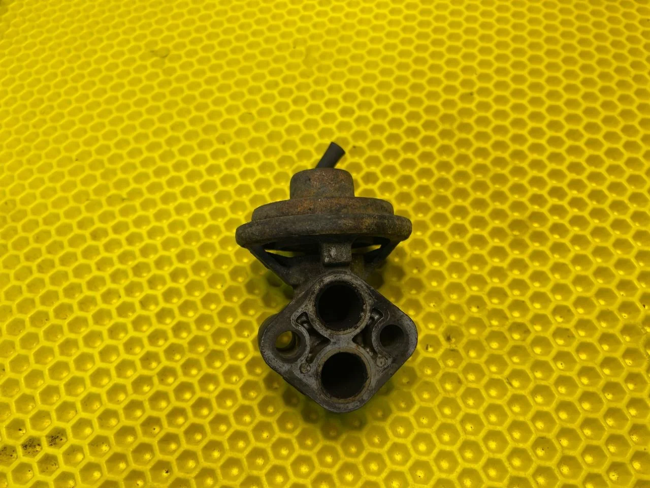 Клапан EGR Mitsubishi Lancer 1.6 - миниатюра 6