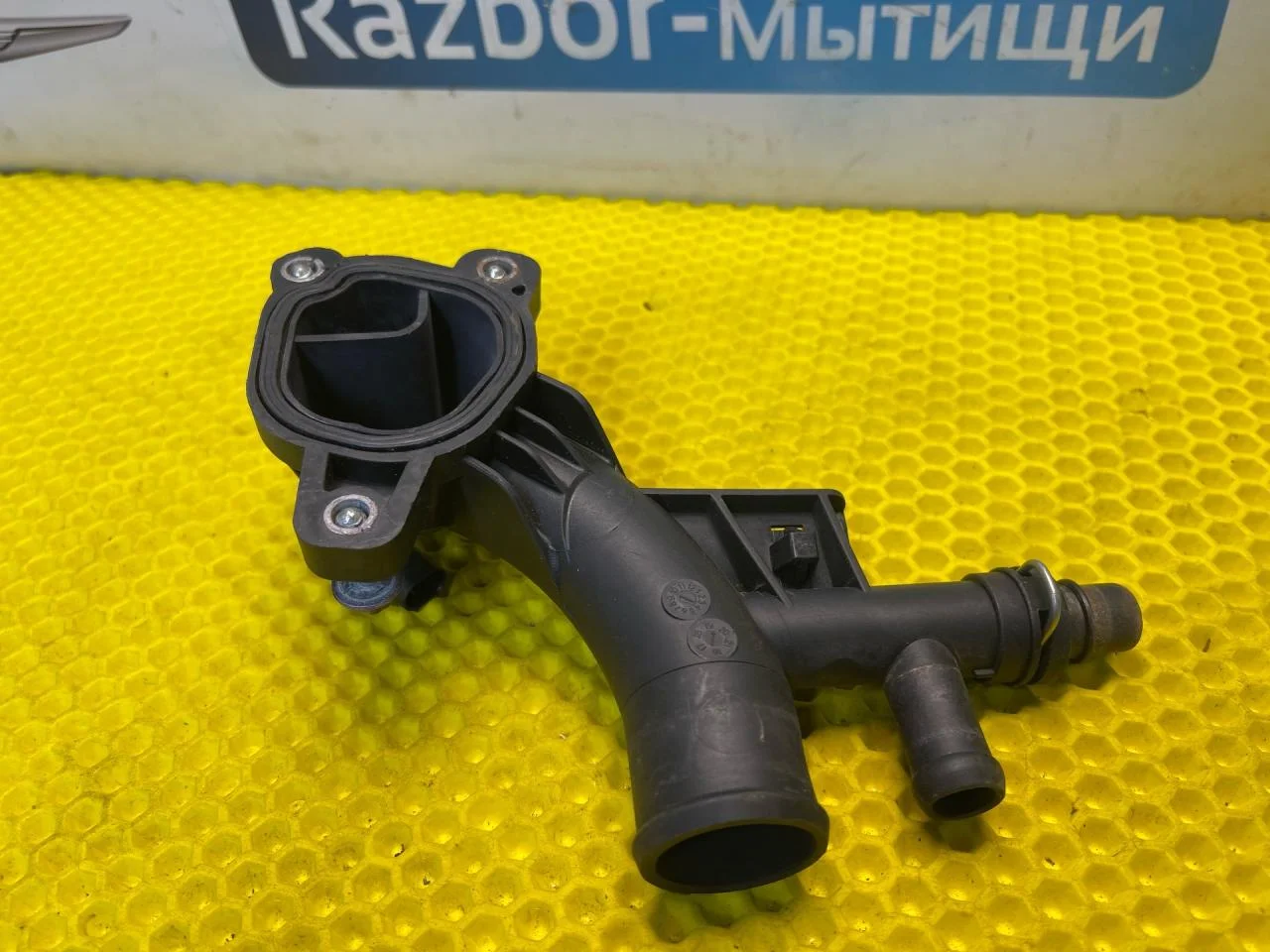 Фланец охлаждения Opel Astra 1.4 - миниатюра 8