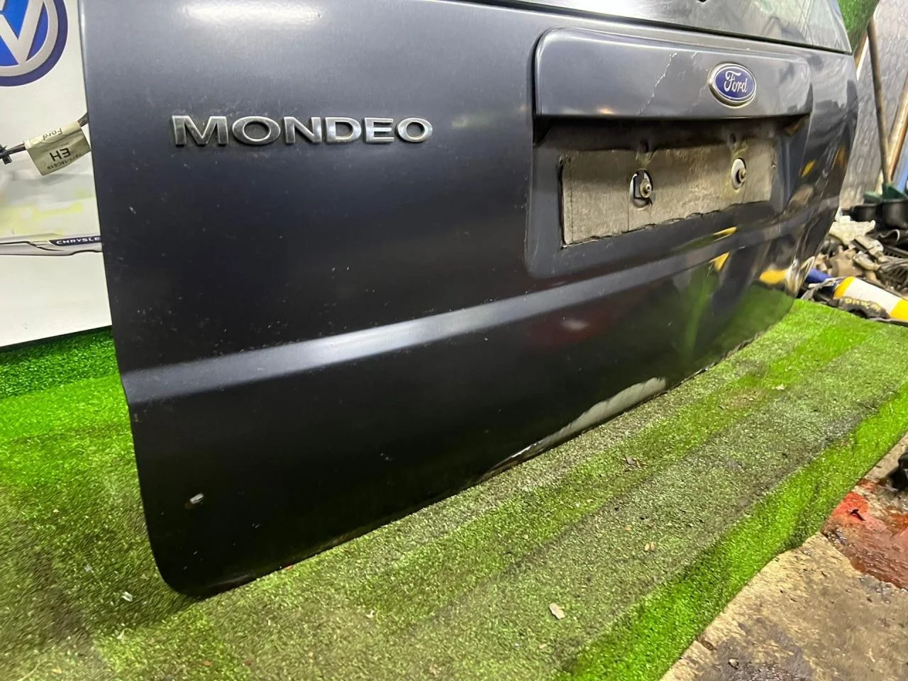 Крышка багажника Ford Mondeo 3 - миниатюра 3