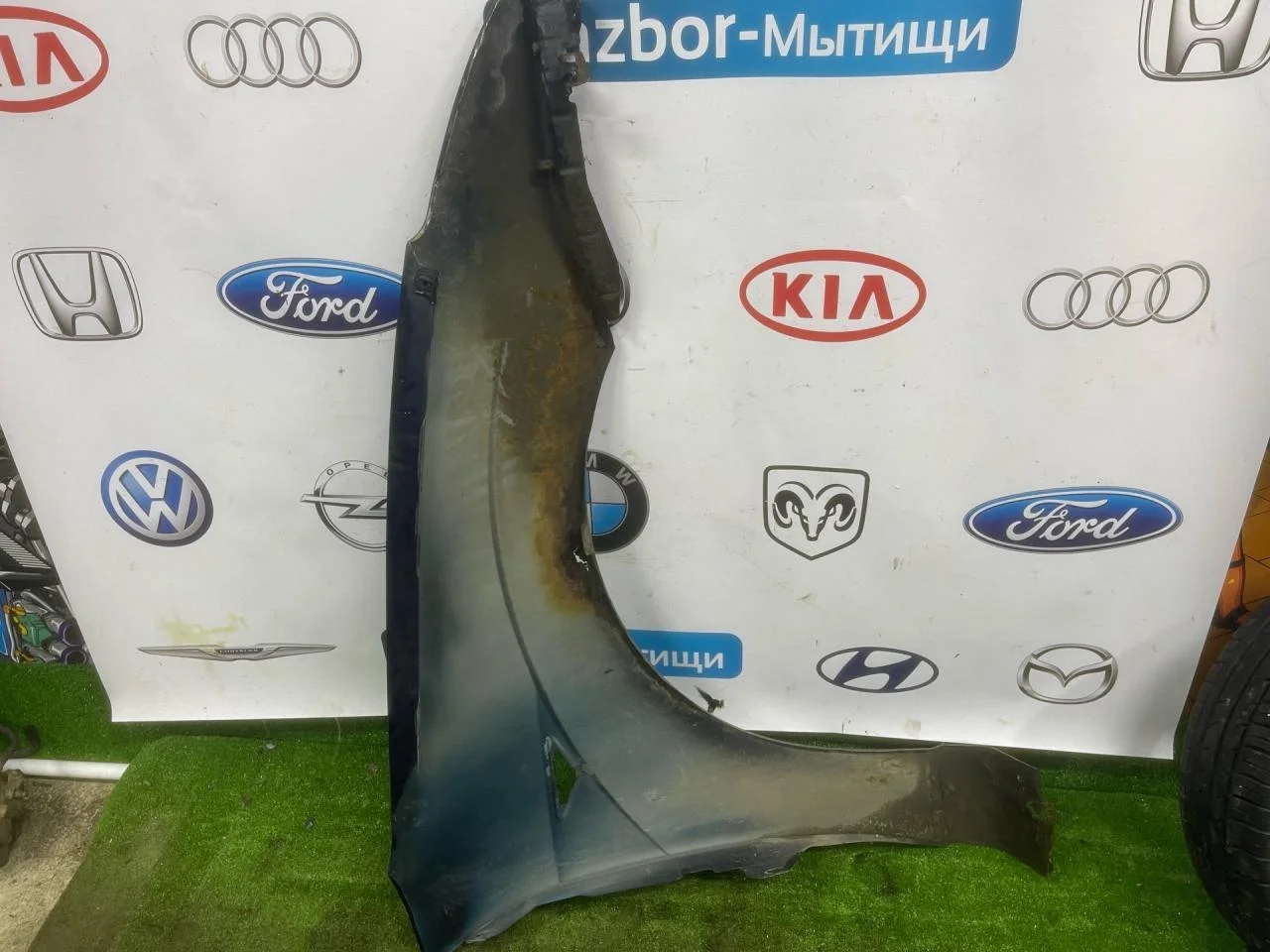 Крыло левое Ford Focus седан 1 - миниатюра 10