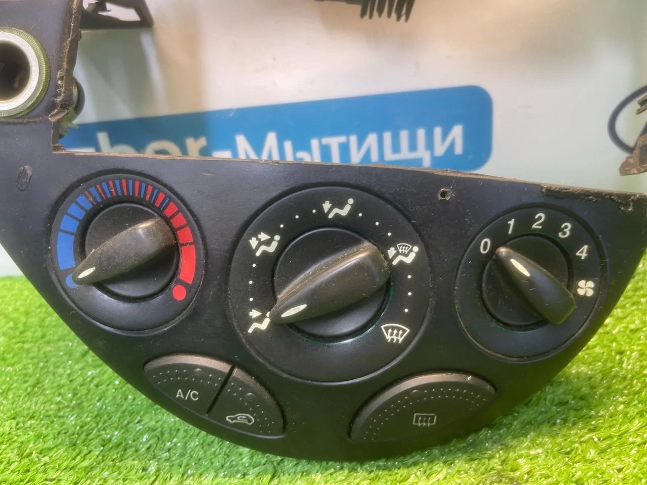 Блок управления печки/климат-контроля Ford Focus - миниатюра 3