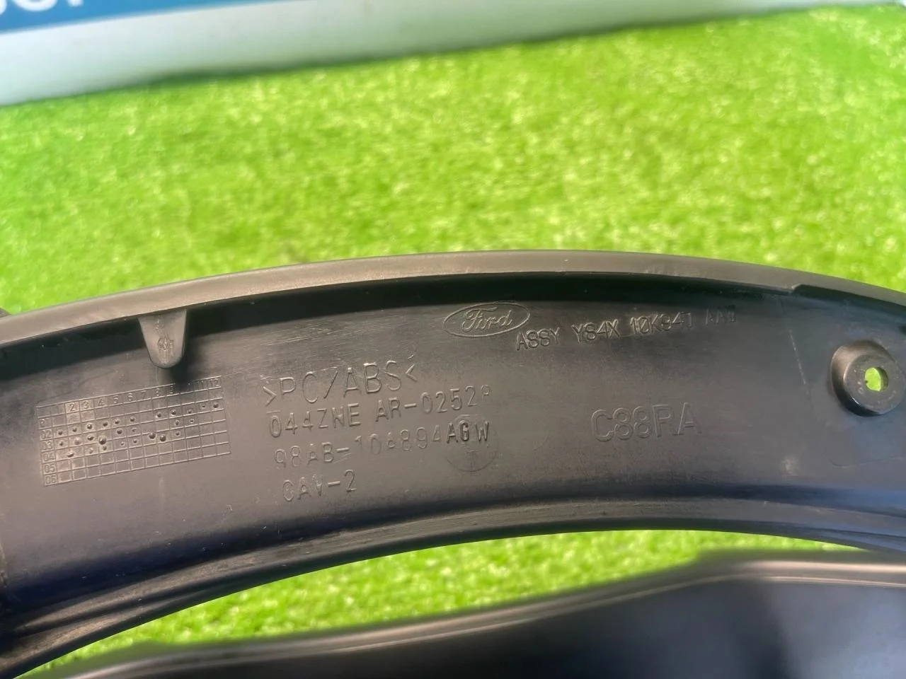 Рамка панели приборов Ford Focus 1 - миниатюра 7