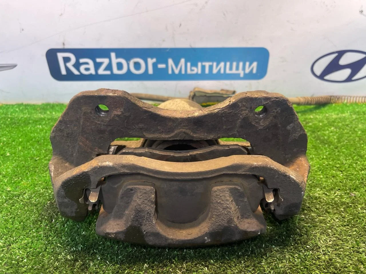 Суппорт передний правый Mitsubishi Lancer 9 - миниатюра 8
