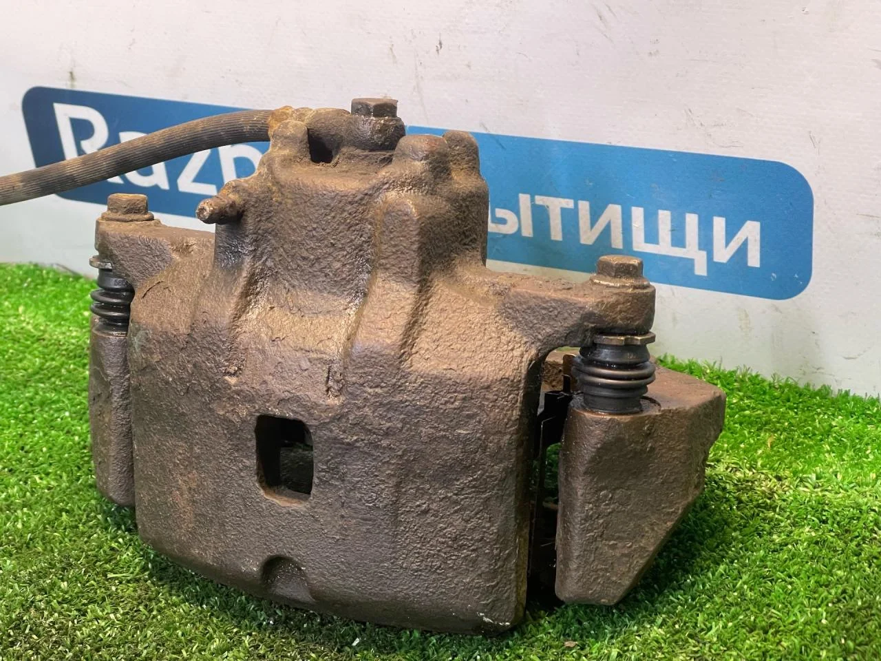 Суппорт передний левый Mitsubishi Lancer 9 - миниатюра 3