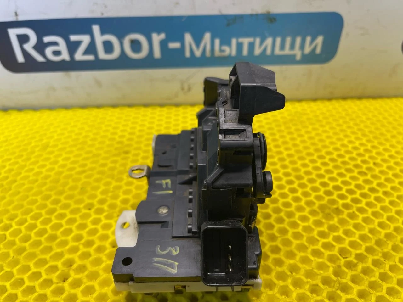Замок двери задней правой Ford Focus - миниатюра 8