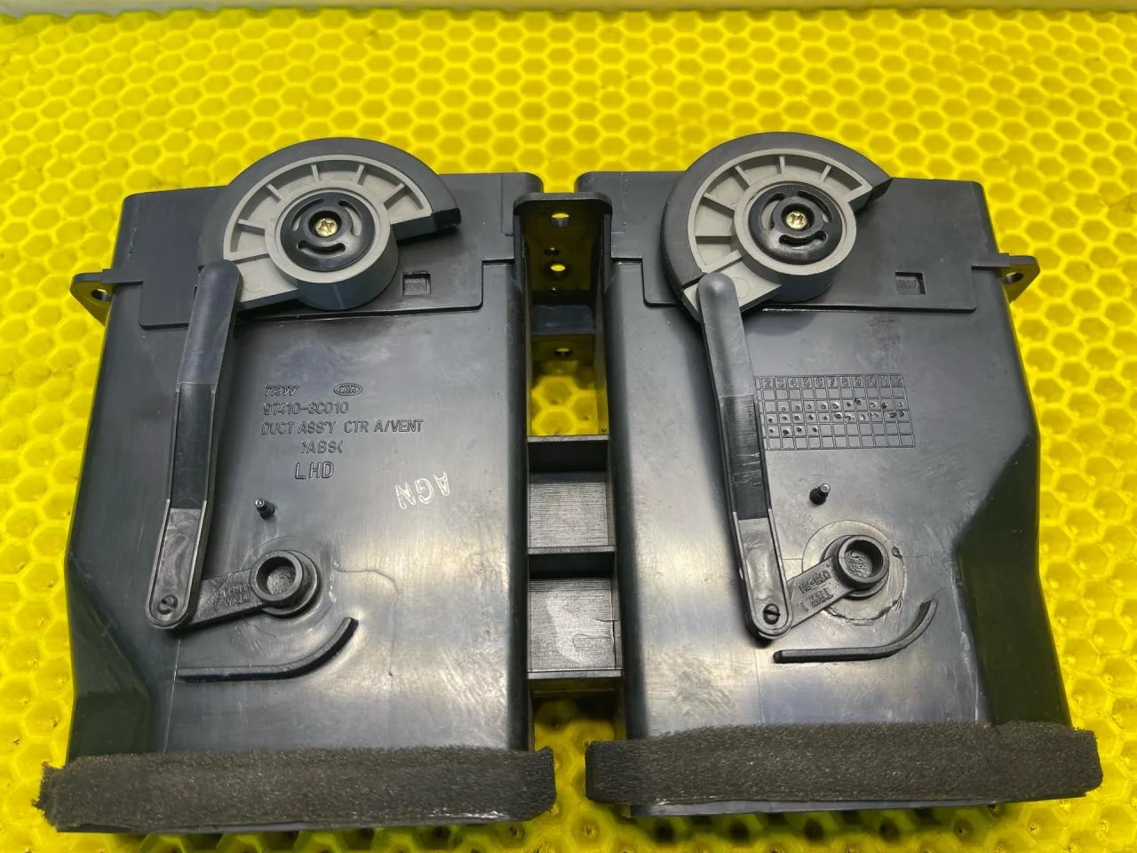 Дефлектор обдува Kia Magentis - миниатюра 5