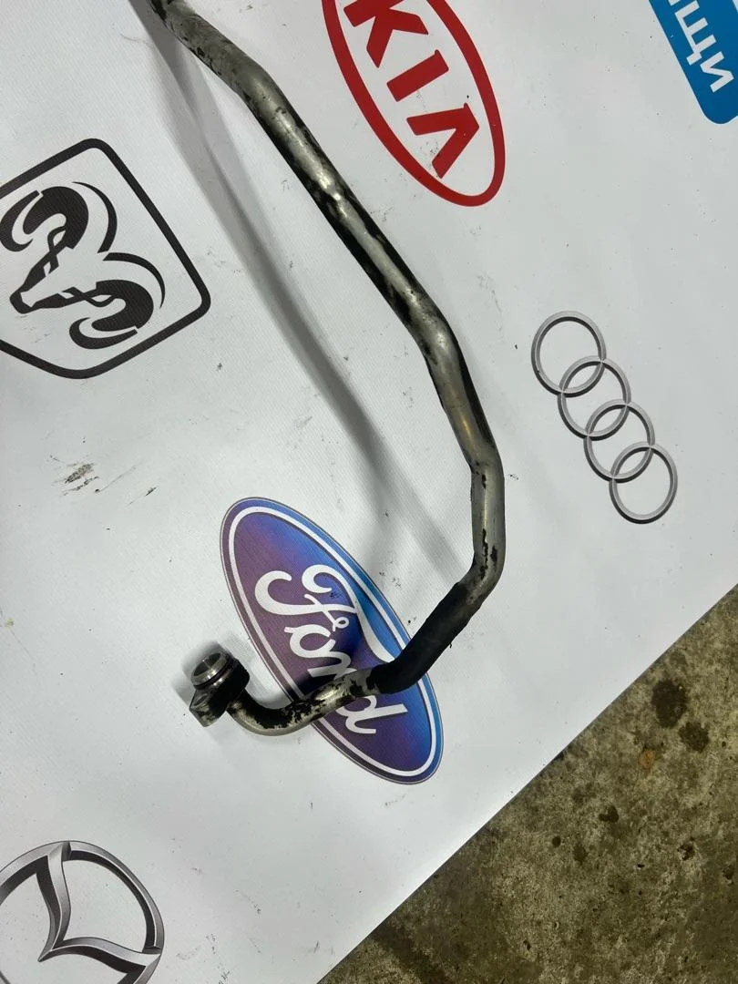 Трубка кондиционера Audi A6 C5 4B5 2000 - миниатюра 4