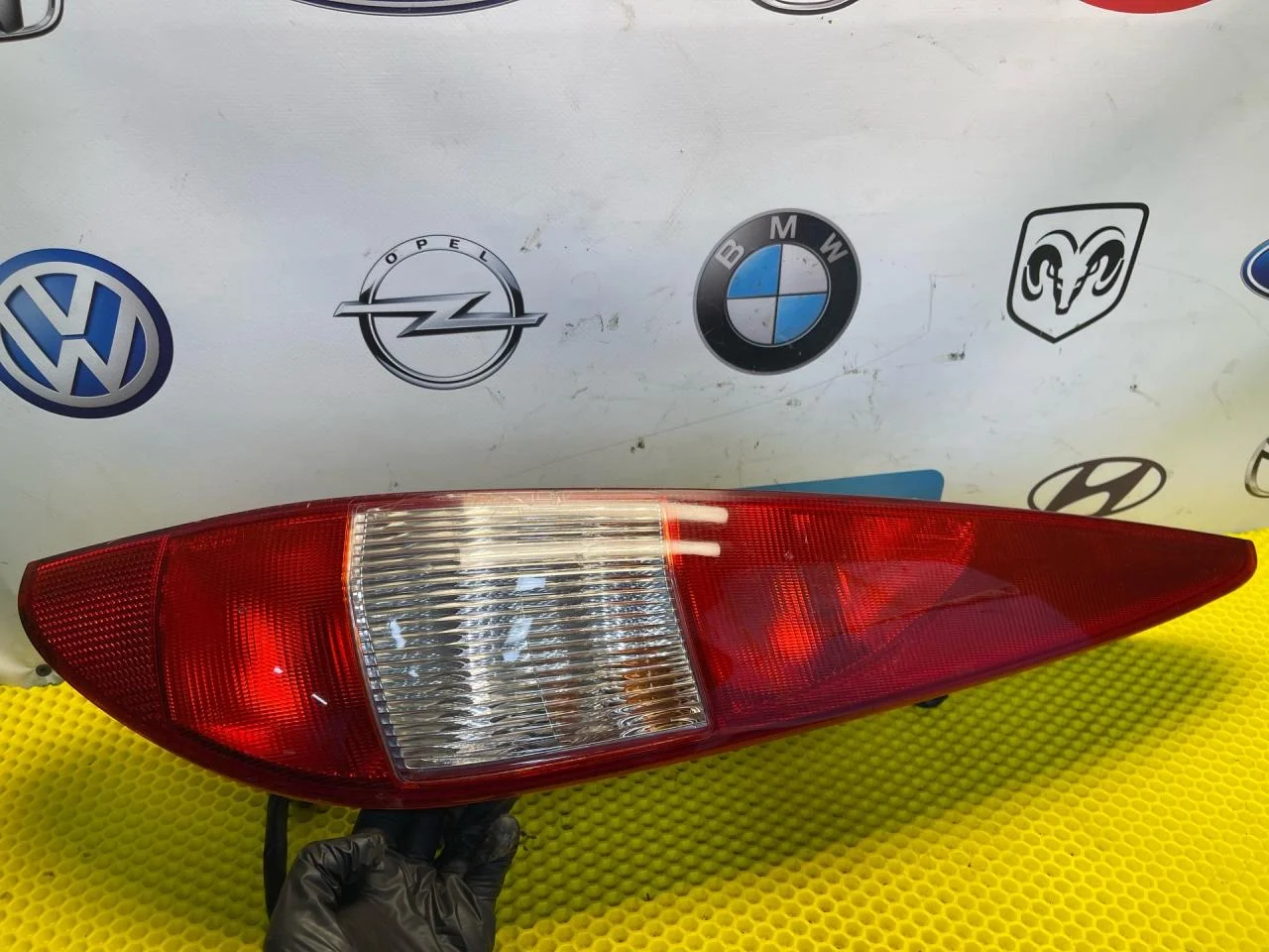 Фонарь задний правый универсал Ford Mondeo 3 - миниатюра 5