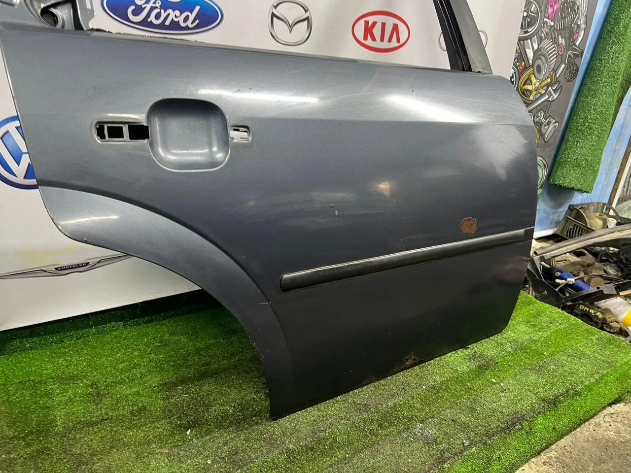 Дверь задняя правая Ford Mondeo 3 универсал - миниатюра 2