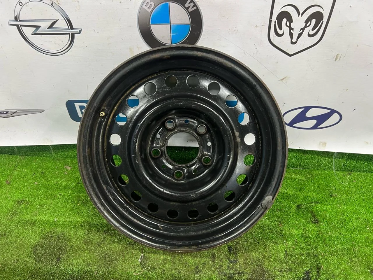 Колесо запасное (таблетка) BMW 5 E34 1991 - изображение 1