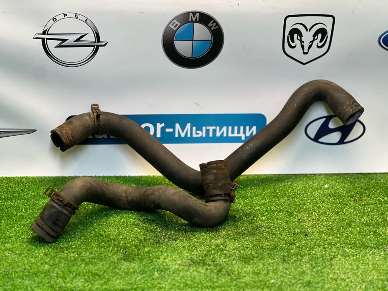 Патрубок охлаждения верхний Ford Focus 2 BK 2006 - миниатюра 8