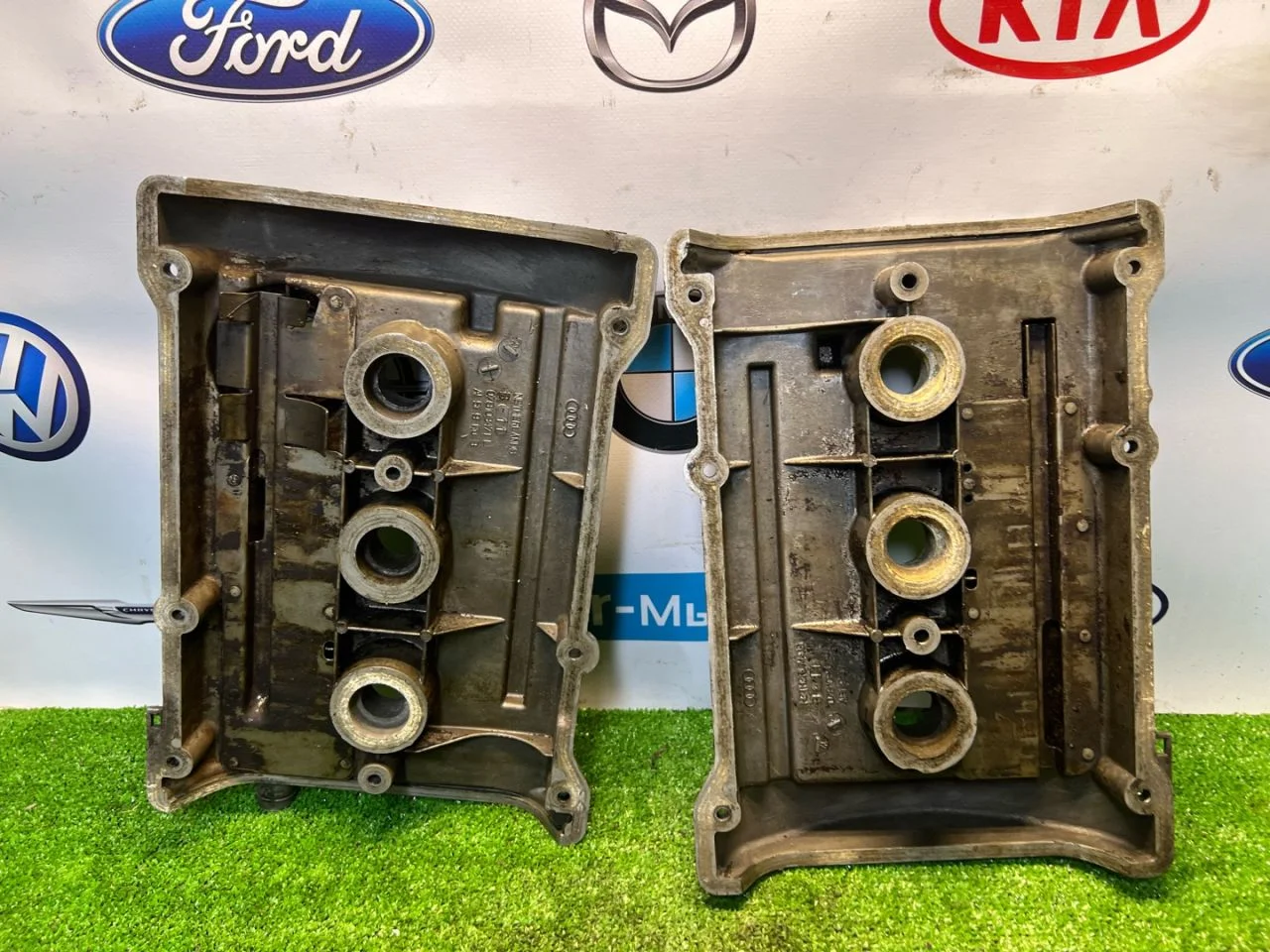 Клапанная крышка Audi A6 C5 4B5 2000 078103472 - миниатюра 4