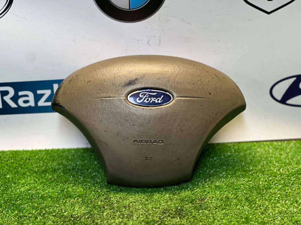 Подушка безопасности водителя Ford Focus CAK 2000 - миниатюра 5