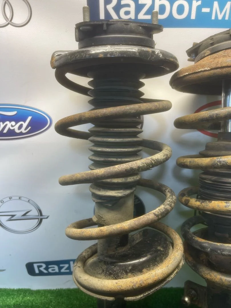 Стойка амортизатора передняя левая Ford Focus - миниатюра 5