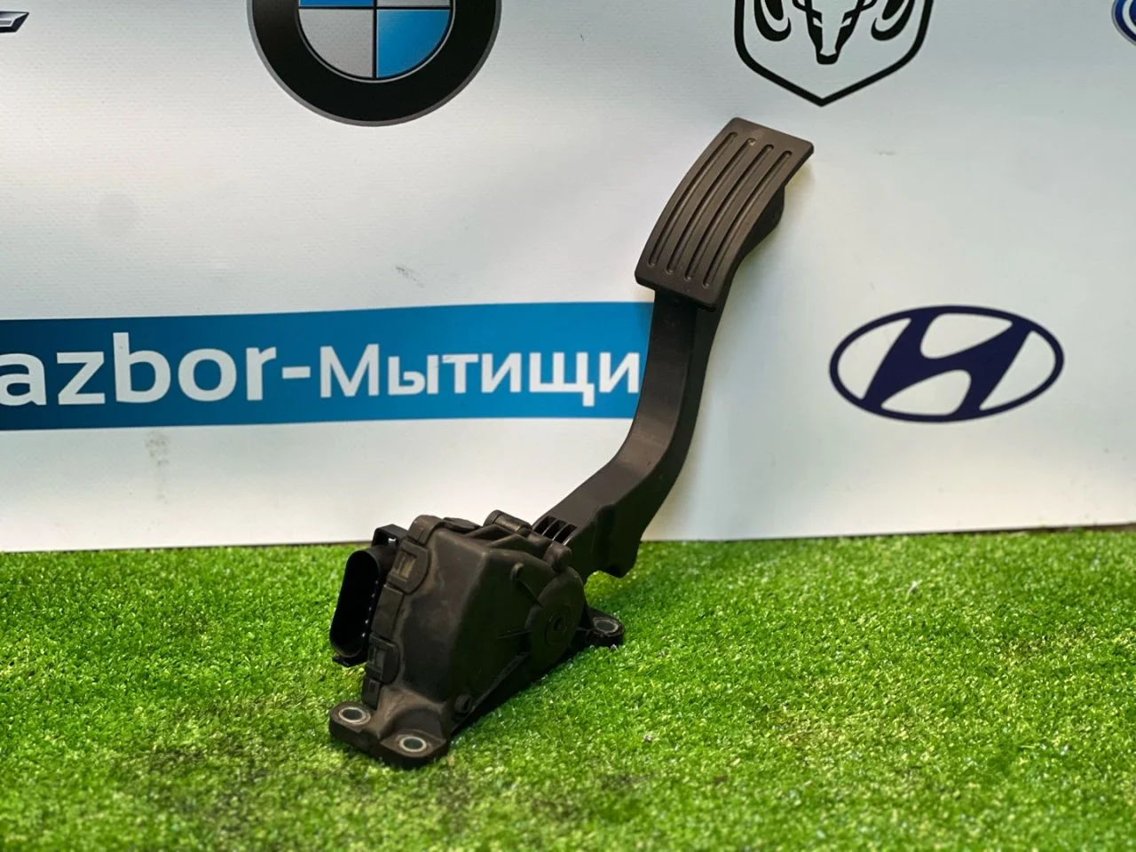 Педаль газа Ford Focus 2006 - миниатюра 6