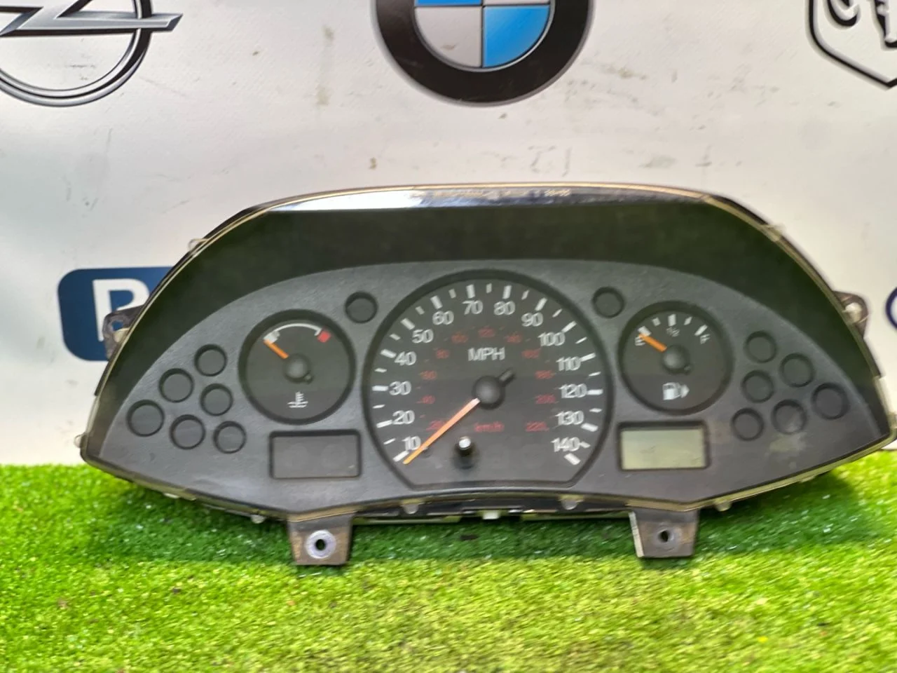Панель приборов (щиток) Ford Focus CAK 2001 - миниатюра 6
