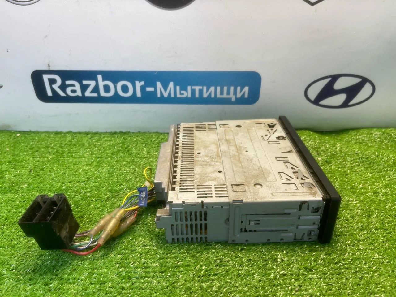 Магнитола Ford Focus рест. 2004 DEH-1200MP - миниатюра 3