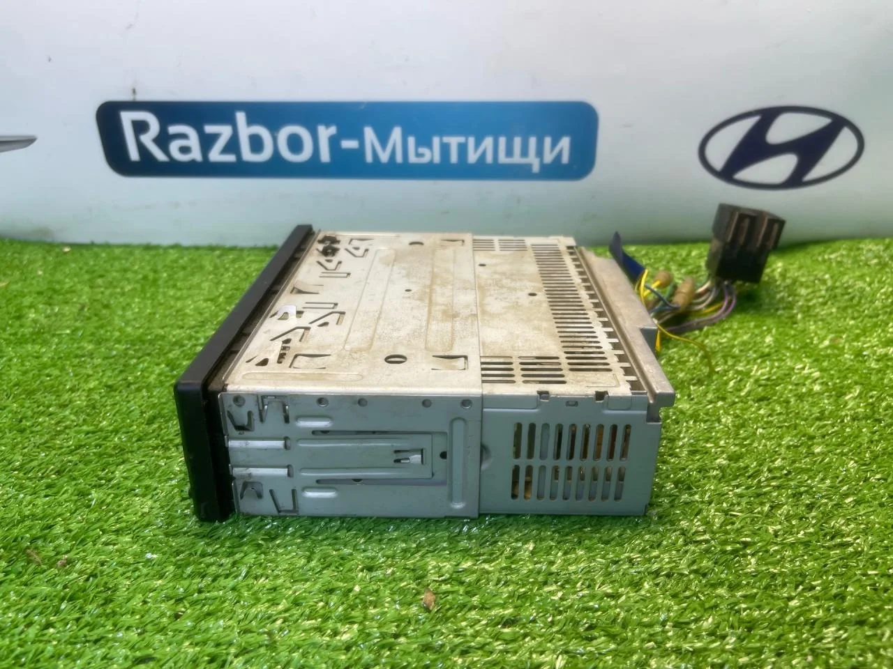 Магнитола Ford Focus рест. 2004 DEH-1200MP - миниатюра 6