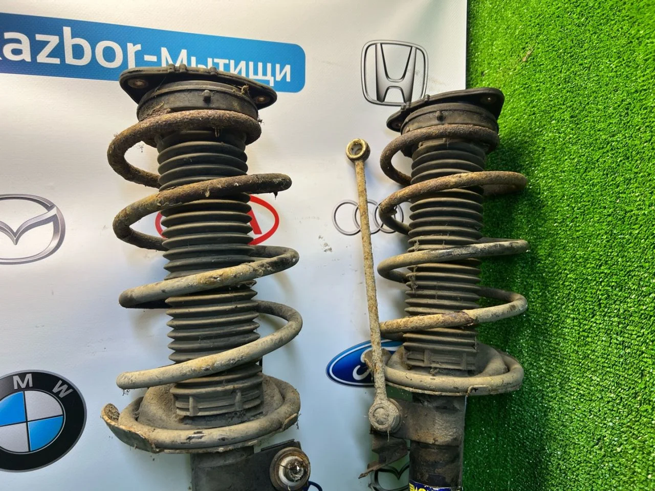 Стойка амортизатора передняя Ford Focus 2 BK 2006 - миниатюра 3