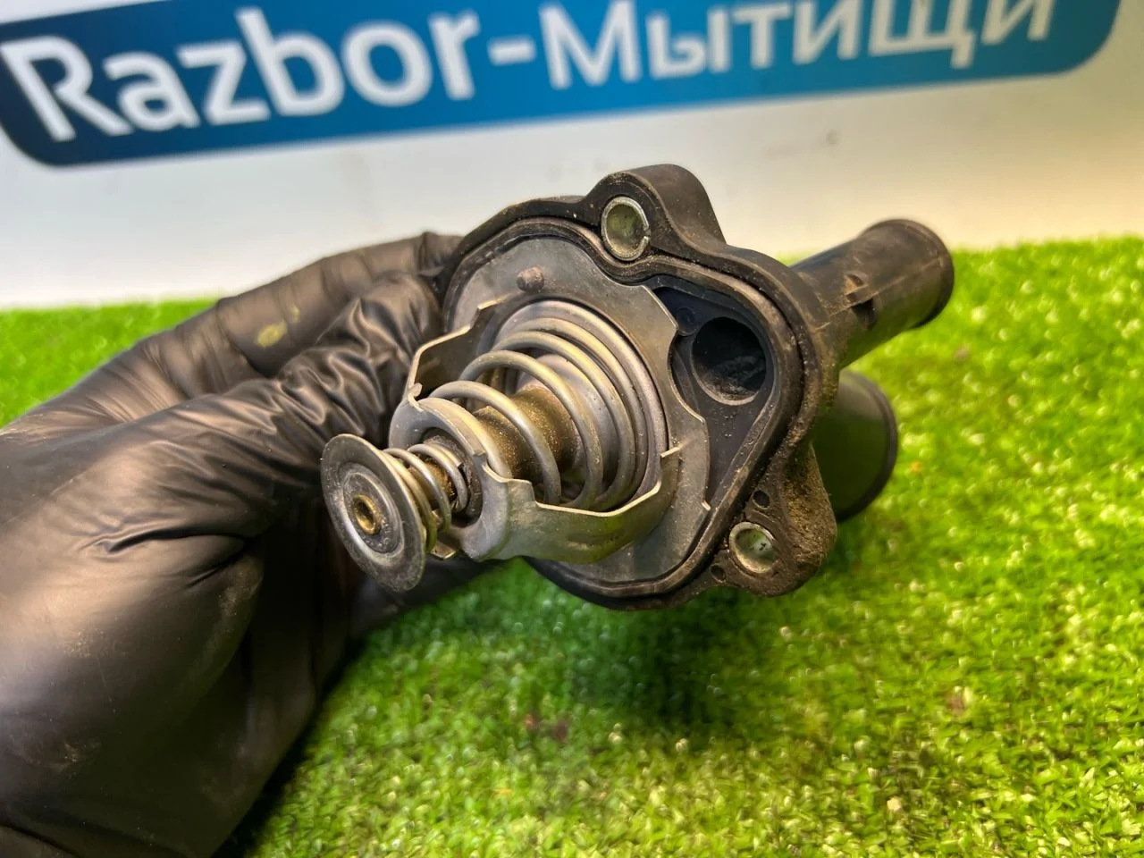 Корпус термостата Ford Focus 2 1.4 - миниатюра 4