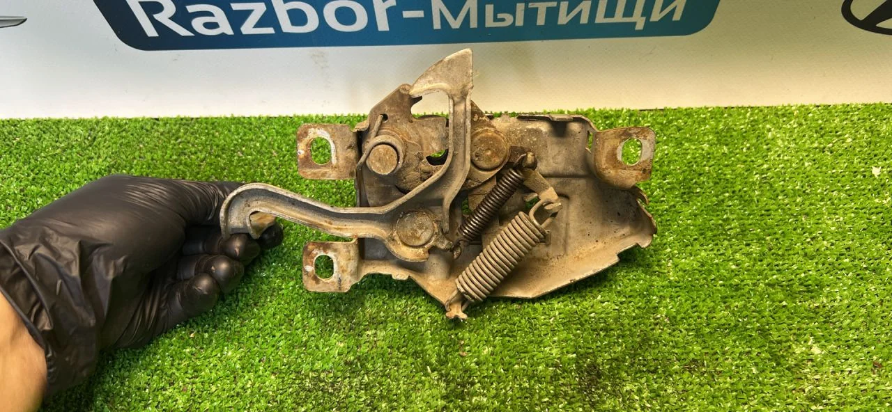 Замок капота Honda Odyssey 1999 - миниатюра 2