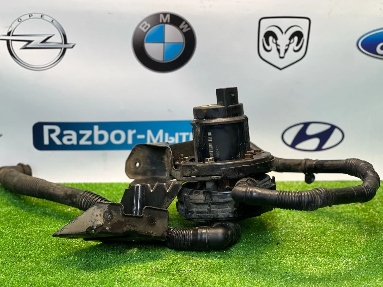 Насос воздушный Audi A6 C5 4B5 2000 - миниатюра 3