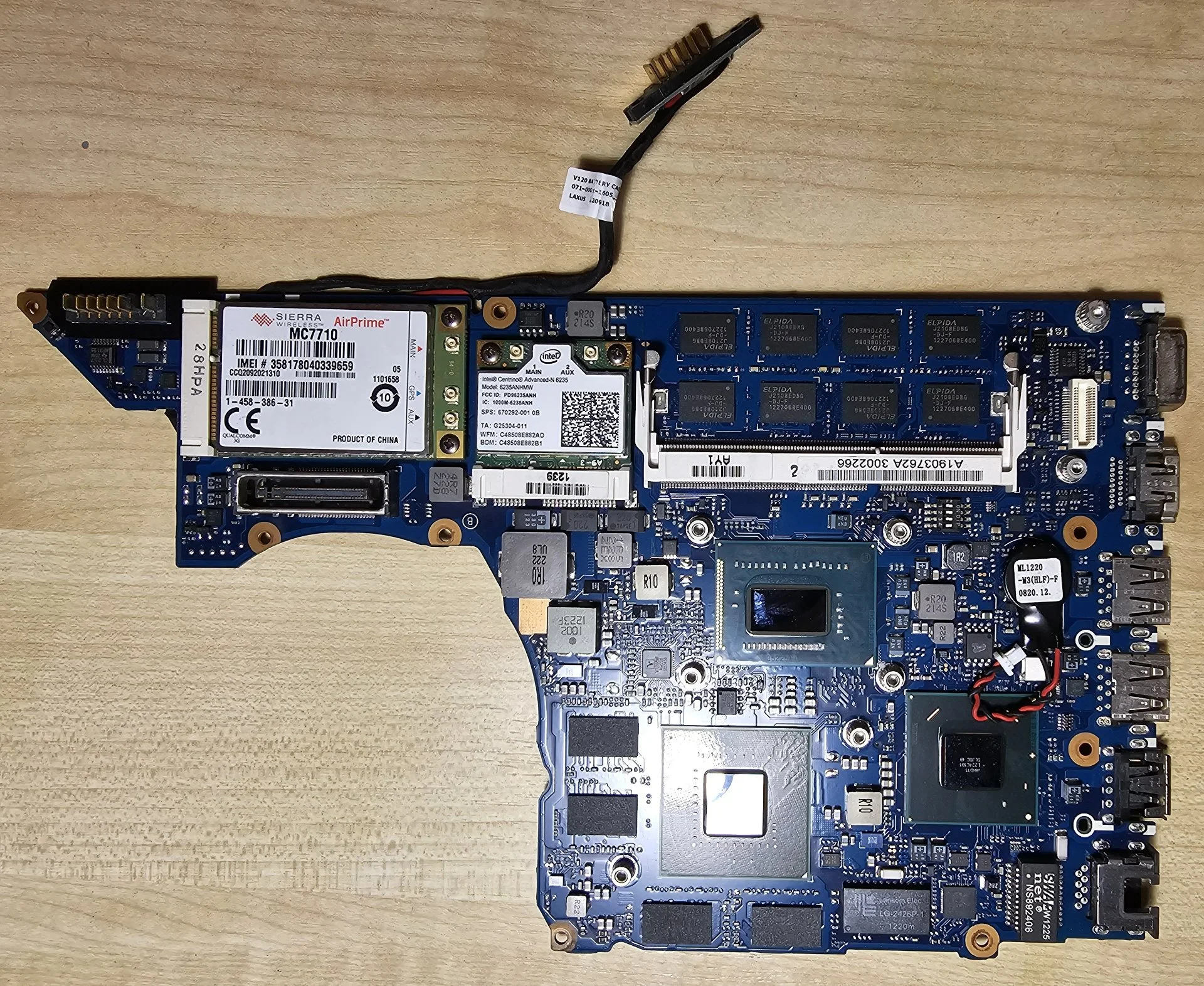 Ноутбук sony vaio SVS13AB1KV В разбор - миниатюра 2