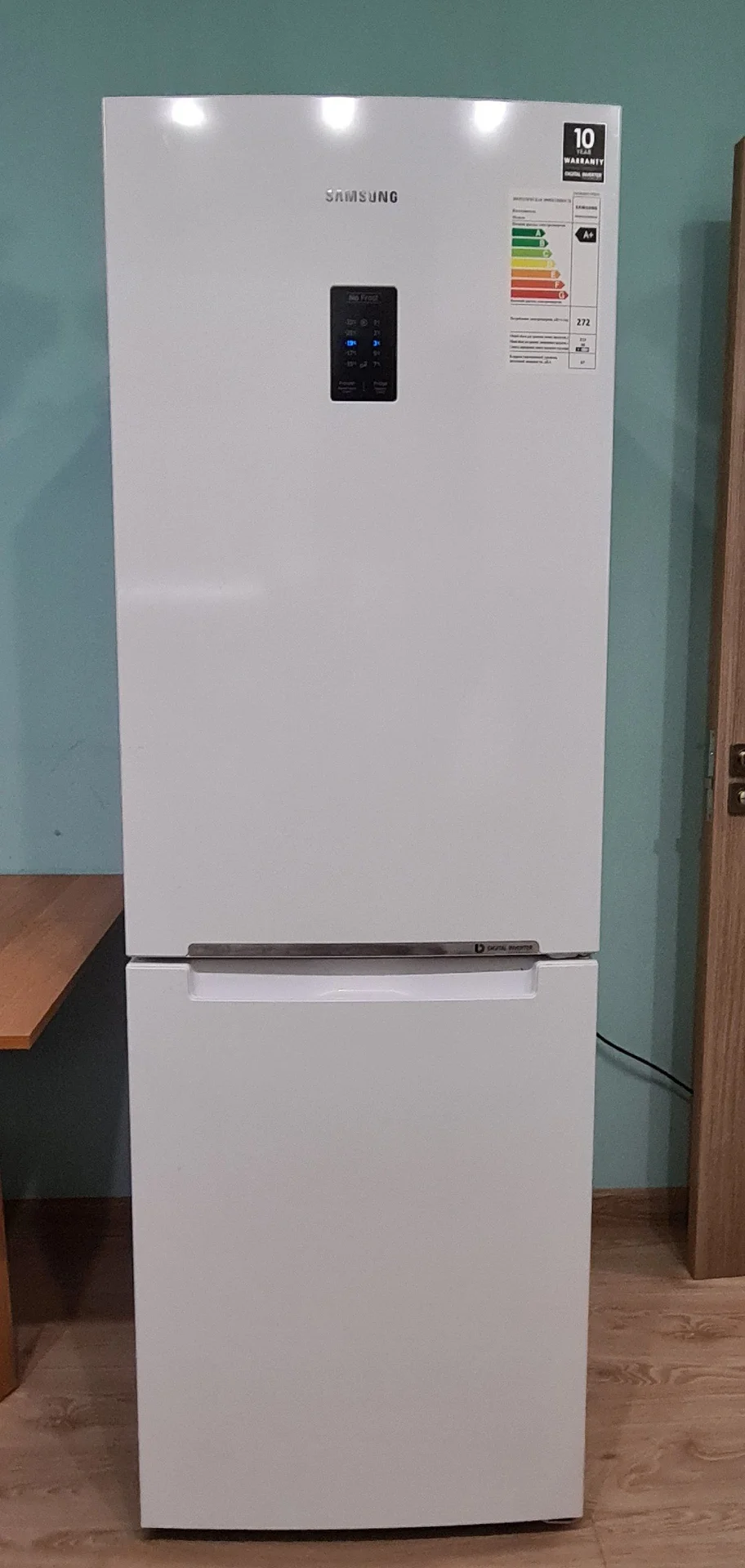 Холодильник Samsung - миниатюра 2
