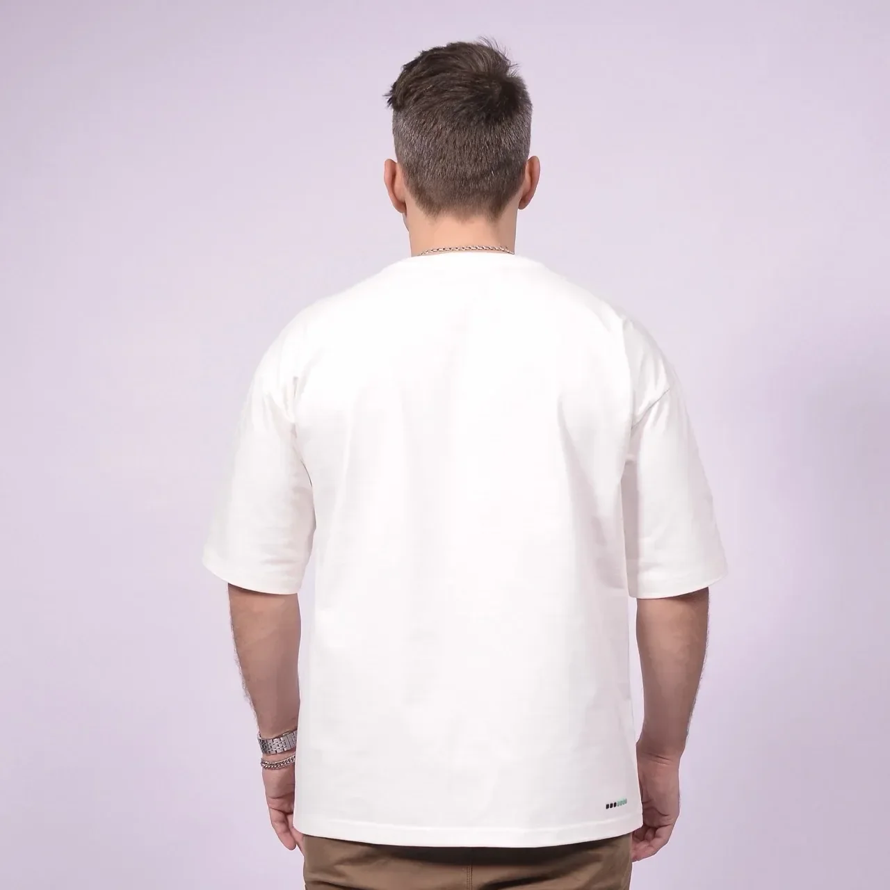 Плотная базовая футболка oversize белая в кейсе - миниатюра 2