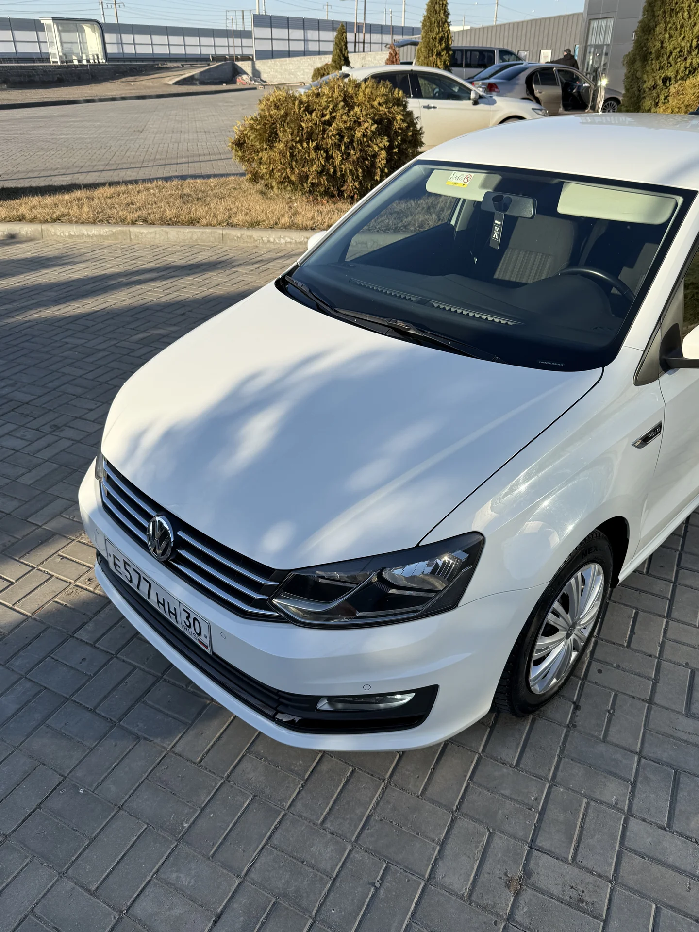 Volkswagen Polo 1.6 АКПП - миниатюра 2